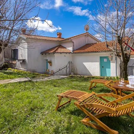 štalica Little Barn * Mala Ucka