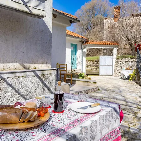 Apartment Stalica Little Barn Mala Ucka