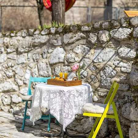 Stalica Little Barn Apartment Mala Ucka